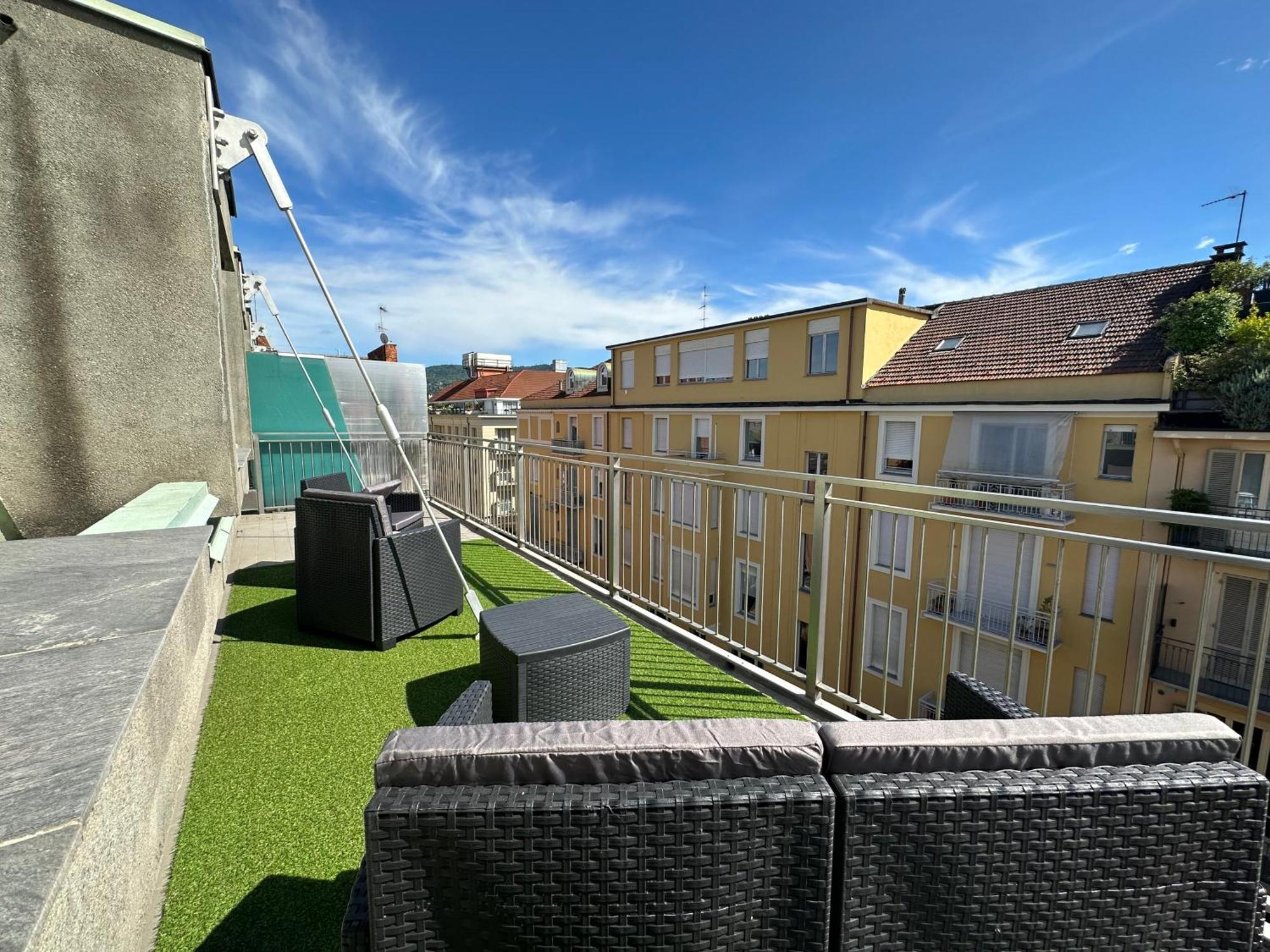 Gallery Suite The Turin Center Apartment 5 Floor, Free Garage, Big Terrace Kültér fotó